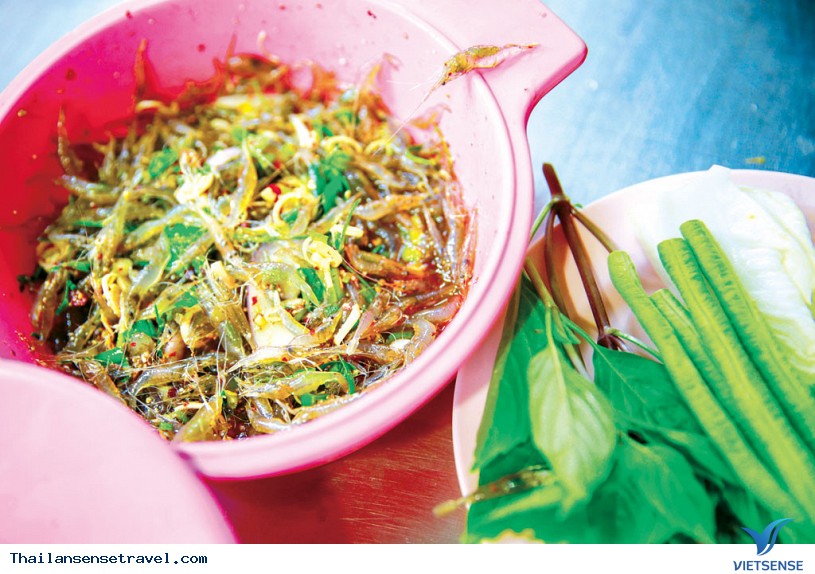 Goong Ten món đặc sản kinh dị của người dân Thái Lan - Ảnh 2 Goong Ten món đặc sản kinh dị của người dân Thái Lan - Ảnh 2
