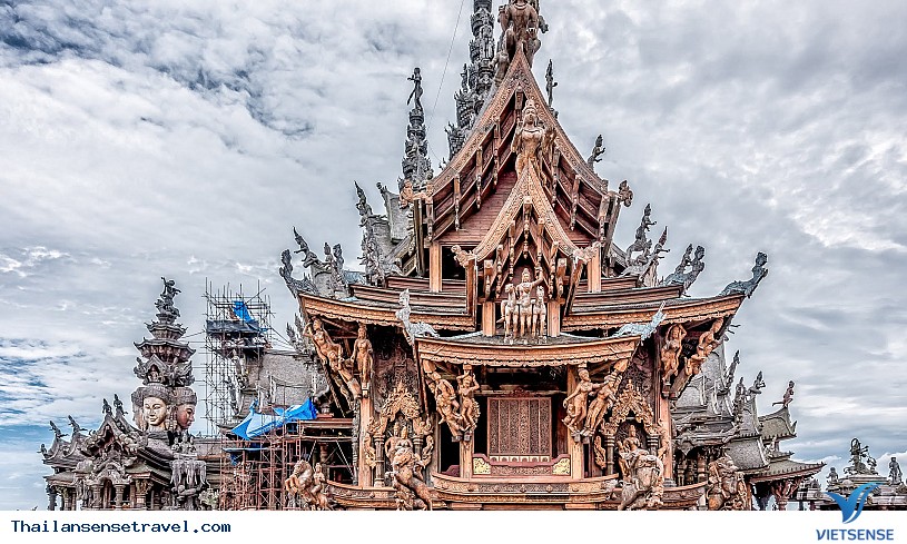 Giới thiệu về lâu đài gỗ ở Pattaya - Ảnh 1