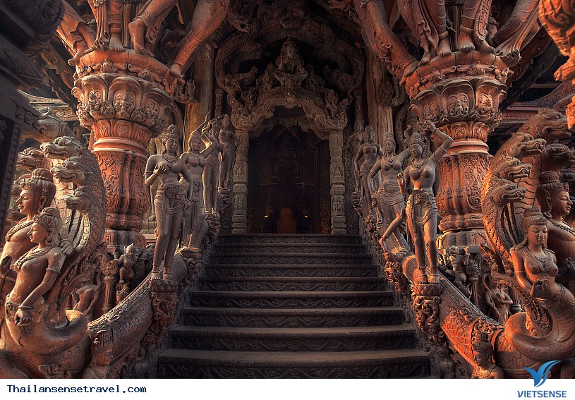 Giới thiệu về lâu đài gỗ ở Pattaya - Ảnh 4