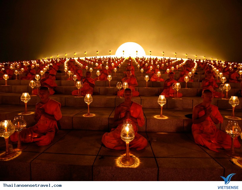 Viếng thăm ngôi chùa có nhiều tượng vàng nhất Thái Lan. - Ảnh 4