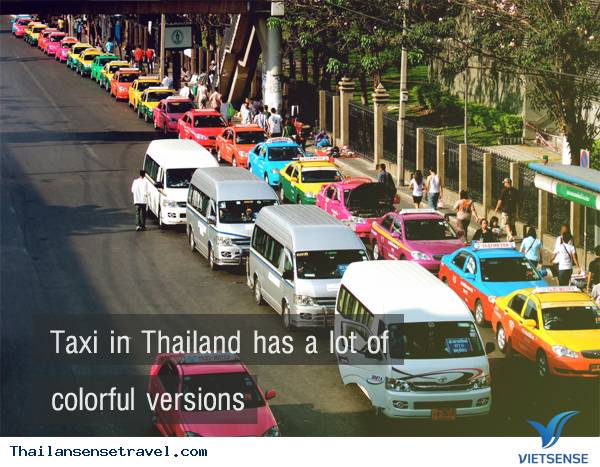 Taxi ở Thái Lan nổi tiếng với nhiều màu sắc tươi tắn