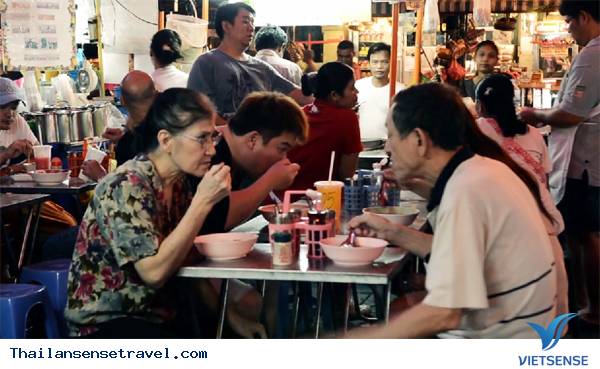 Chợ Ratchawat và con đường Yaowarat Chợ Ratchawat và con đường Yaowarat