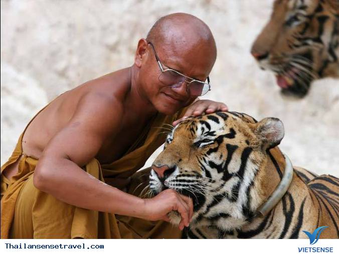 Chùa Cọp hay Wat Pha Luang Ta Bua là một ngôi chùa Phật giáo Nguyên thủy ở phía Tây Thái Lan - Ảnh 8 Chùa Cọp hay Wat Pha Luang Ta Bua là một ngôi chùa Phật giáo Nguyên thủy ở phía Tây Thái Lan - Ảnh 8