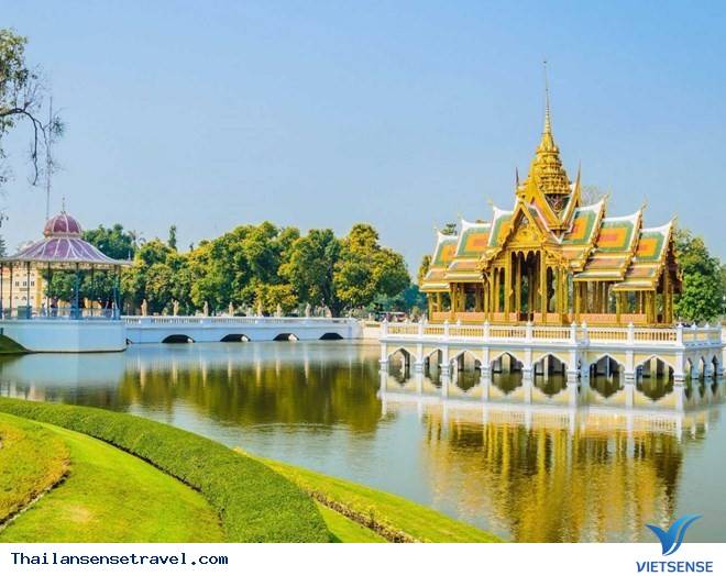 Cung điện Bang Pa In (cung điện mùa hè)