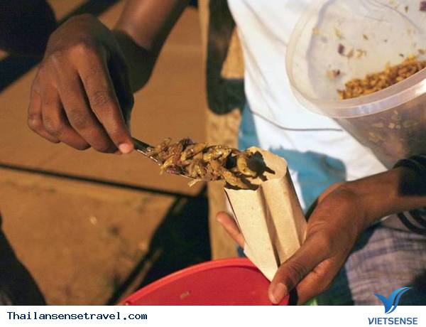 Đến Thái Lan ăn côn trùng - Ảnh 10