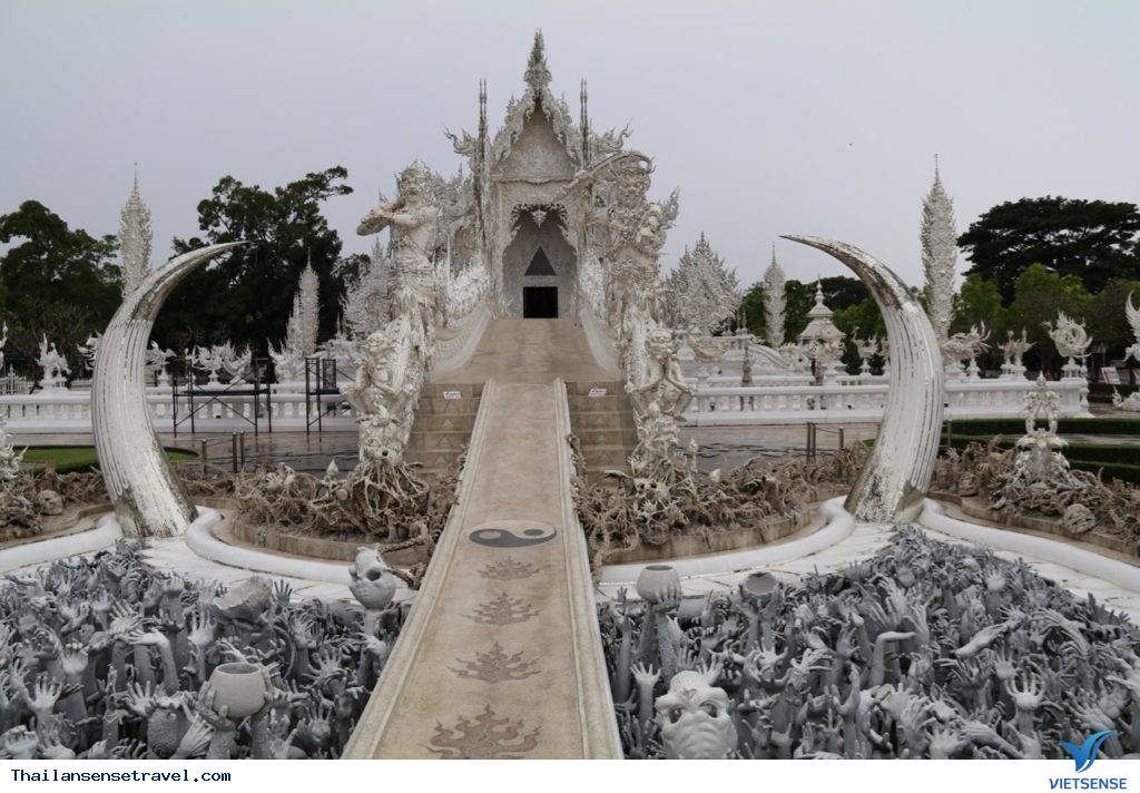 Đền Wat Rong Khun ở Thái Lan - Ảnh 4
