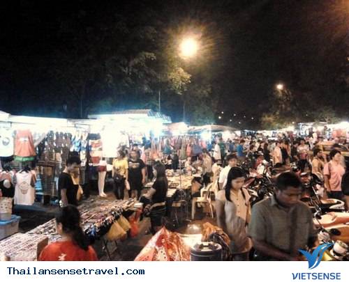 Chợ đêm Saphan Phut - Ảnh 1 Chợ đêm Saphan Phut - Ảnh 1