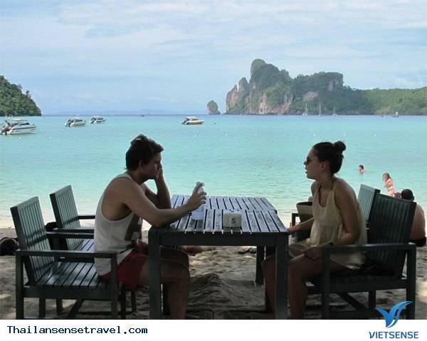 Krabi là điểm đến ít người biết đến ở Thái Lan nhưng rất xinh đẹp và yên bình