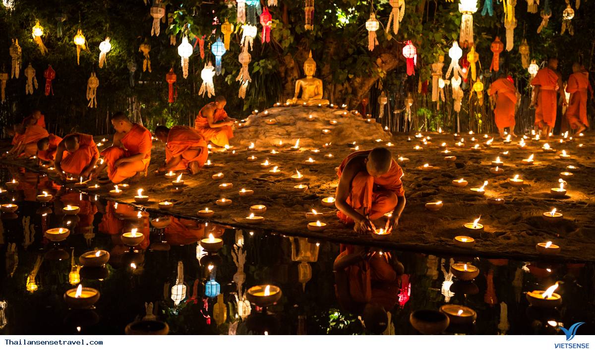 Loi Krathong - Lễ hội độc đáo của Thái Lan - Ảnh 2 Loi Krathong - Lễ hội độc đáo của Thái Lan - Ảnh 2