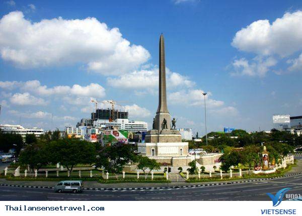 Du lịch Bangkok một ngày ghé qua địa chỉ tham quan và ăn uống nổi tiếng nhất Thái LanDu lịch Bangkok một ngày ghé qua địa chỉ tham quan và ăn uống nổi tiếng nhất Thái Lan Du lịch Bangkok một ngày ghé qua địa chỉ tham quan và ăn uống nổi tiếng nhất Thái LanDu lịch Bangkok một ngày ghé qua địa chỉ tham quan và ăn uống nổi tiếng nhất Thái Lan