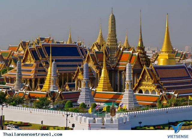 Tham quan ngôi chùa Phật Ngọc lục bảo nổi tiếng tại Thái Lan - Ảnh 2 Tham quan ngôi chùa Phật Ngọc lục bảo nổi tiếng tại Thái Lan - Ảnh 2