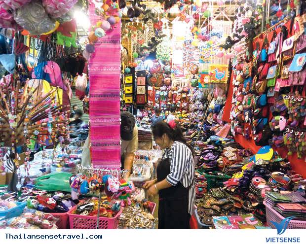 Nai Lert Market Nai Lert Market