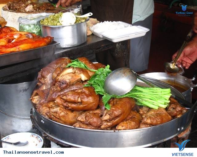 NHỮNG MÓN ĂN NHÌN THÔI ĐÃ THÈM Ở THÁI LAN