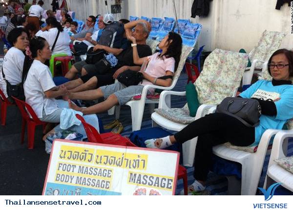 Massage chân tại các chợ