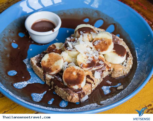 Quán cafe màu xanh nước biển độc đáo ở Bangkok - Ảnh 3 Quán cafe màu xanh nước biển độc đáo ở Bangkok - Ảnh 3