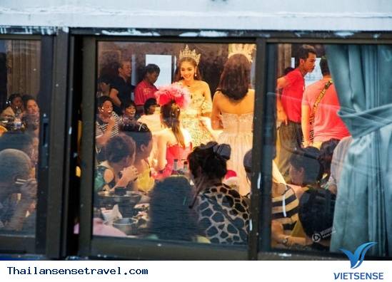 Sờ ngực Vũ Công Thái Lan chỉ cần 10K - Ảnh 2 Sờ ngực Vũ Công Thái Lan chỉ cần 10K - Ảnh 2