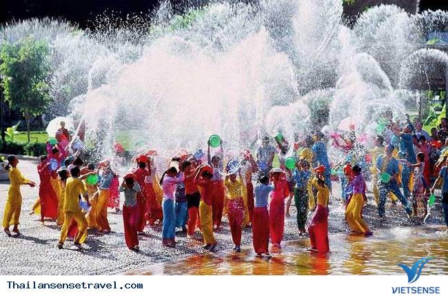 Lễ hội té nước Lễ hội té nước