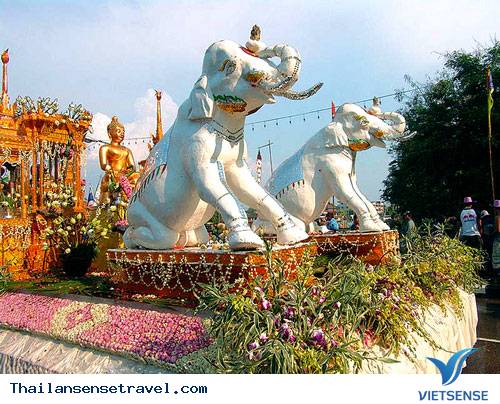 Thăm quan và mua sắm ở Thái Lan mùa noel và tết 2025 - Ảnh 1