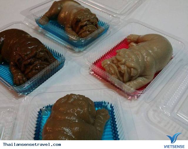 Món kem dừa với hình thù mới lạ rất thu hút khách thăm quan - Ảnh 1