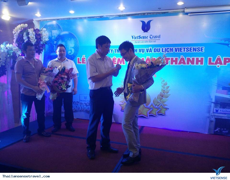 VietSense Travel Hân Hoan Kỷ Niệm 5 Năm Thành Lập Công ty - Ảnh 7 VietSense Travel Hân Hoan Kỷ Niệm 5 Năm Thành Lập Công ty - Ảnh 7