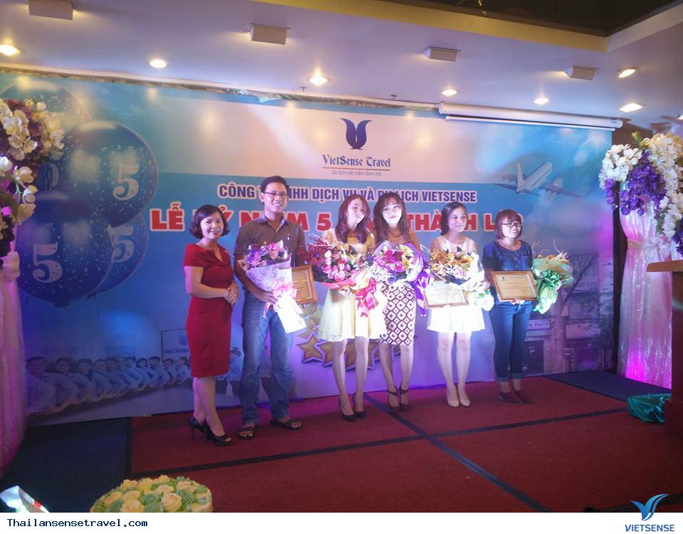 VietSense Travel Hân Hoan Kỷ Niệm 5 Năm Thành Lập Công ty - Ảnh 8 VietSense Travel Hân Hoan Kỷ Niệm 5 Năm Thành Lập Công ty - Ảnh 8